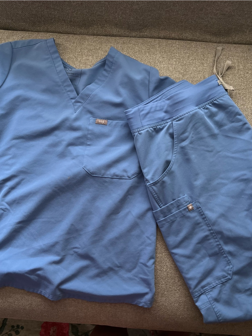 Figs catarina scrub top and cargo scrub pants